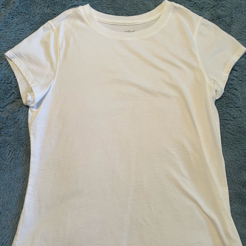 Universal Thread plain white tee